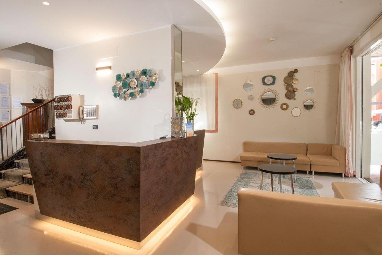 רימיני Hotel Ricci מראה חיצוני תמונה